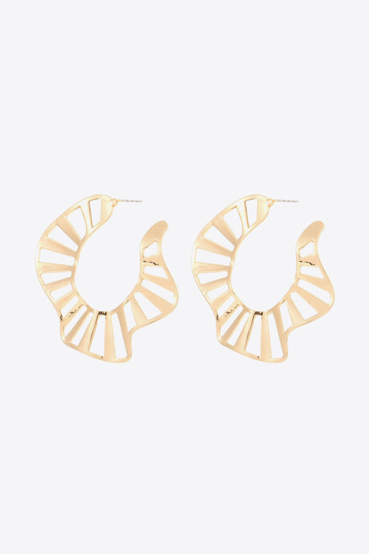 Cutout Zinc Alloy C-Hoop EarringsWomen's ClothingSky ThistleOrganism18.98OrganismWomen's ClothingCutout Zinc Alloy C-Hoop EarringsCutout Zinc Alloy C-Hoop Earrings - Premium Women's Clothing from Sky Thistle - Just CHF 18.98! Shop now at Maria Bitonti Home Decor