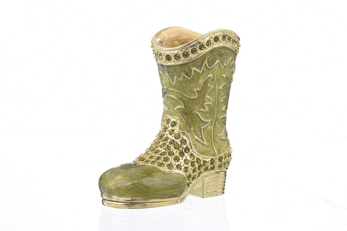 Green Musketeer ShoeHome DecorOrchid Menoetius2018 Collection, Animal, Faberge, FaireJune2023, Green Shoe, Keren Kopal, Musketeer, trinket box49.872018 Collection, Animal, Faberge, FaireJune2023, Green Shoe, Keren Kopal, Musketeer, trinket boxHome DecorGreen Musketeer ShoeGreen Musketeer Shoe - Premium Home Decor from Orchid Menoetius - Just CHF 49.87! Shop now at Maria Bitonti Home Decor