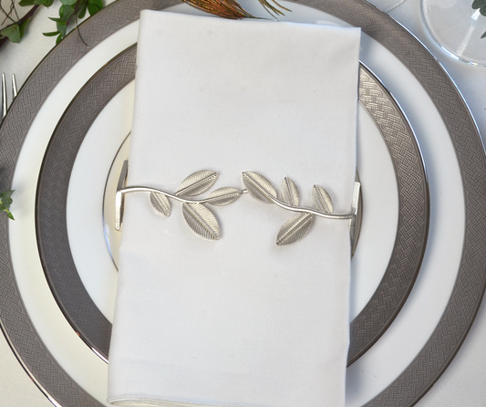 Leaf Napkin Wrap Set (4) - SilverHome DecorGold Andromeda32.02Home DecorLeaf Napkin Wrap Set (4) - SilverLeaf Napkin Wrap Set (4) - Silver - Premium Home Decor from Gold Andromeda - Just CHF 32.02! Shop now at Maria Bitonti Home Decor