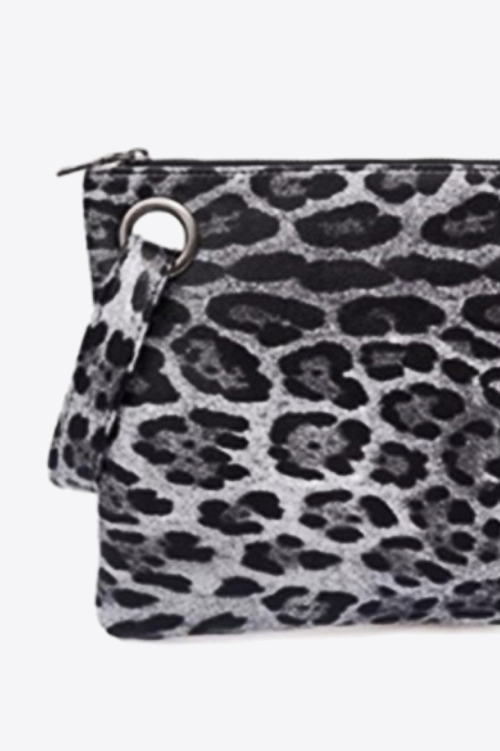 Leopard Vegan Leather ClutchWomen's ClothingSky ThistleShipping Delay 01/13/2023 - 01/31/202326.51Shipping Delay 01/13/2023 - 01/31/2023Women's ClothingLeopard Vegan Leather ClutchLeopard Vegan Leather Clutch - Premium Women's Clothing from Sky Thistle - Just CHF 26.51! Shop now at Maria Bitonti Home Decor