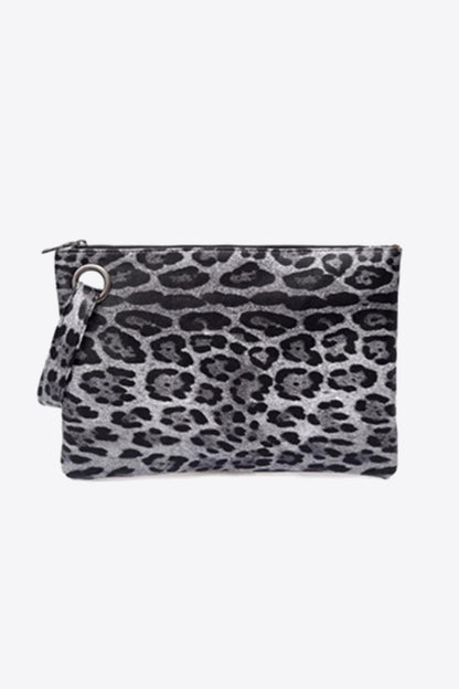 Leopard Vegan Leather ClutchWomen's ClothingSky ThistleShipping Delay 01/13/2023 - 01/31/202326.51Shipping Delay 01/13/2023 - 01/31/2023Women's ClothingLeopard Vegan Leather ClutchLeopard Vegan Leather Clutch - Premium Women's Clothing from Sky Thistle - Just CHF 26.51! Shop now at Maria Bitonti Home Decor