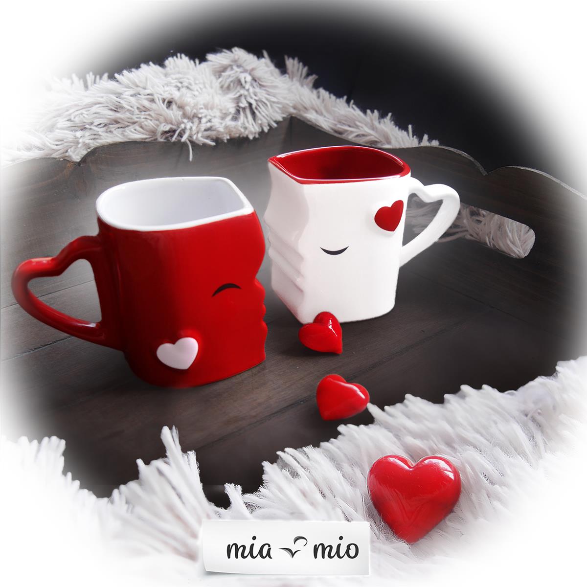 MIAMIO - Kaffeetassen Küssende Tassen Set Geschenk / WeihnachtenMugsYellow PrometheusKissing Mugs16.71Kissing MugsMugsMIAMIO - Kaffeetassen Küssende Tassen Set Geschenk / WeihnachtenMIAMIO - Kaffeetassen Küssende Tassen Set Geschenk / Weihnachten - Premium Mugs from Yellow Prometheus - Just CHF 16.71! Shop now at Maria Bitonti Home Decor