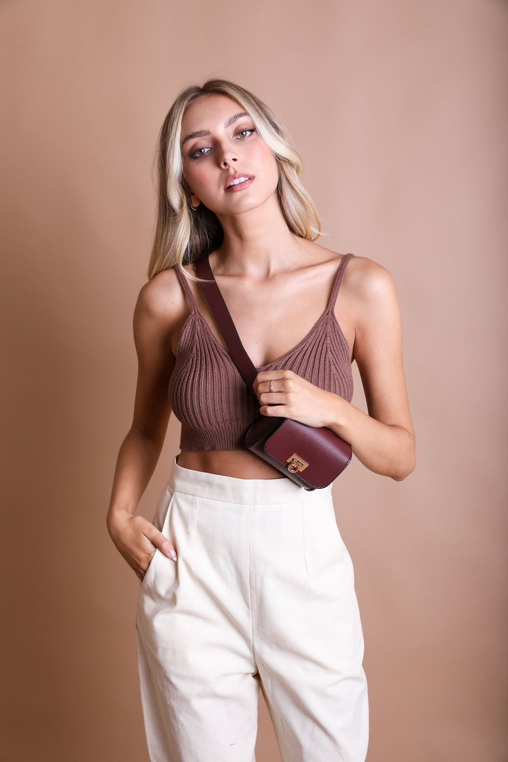 Versatile Vegan Leather Belt BagAccessoriesPeriwinkle AetherBelts29.98BeltsAccessoriesVersatile Vegan Leather Belt BagVersatile Vegan Leather Belt Bag - Premium Accessories from Periwinkle Aether - Just CHF 29.98! Shop now at Maria Bitonti Home Decor