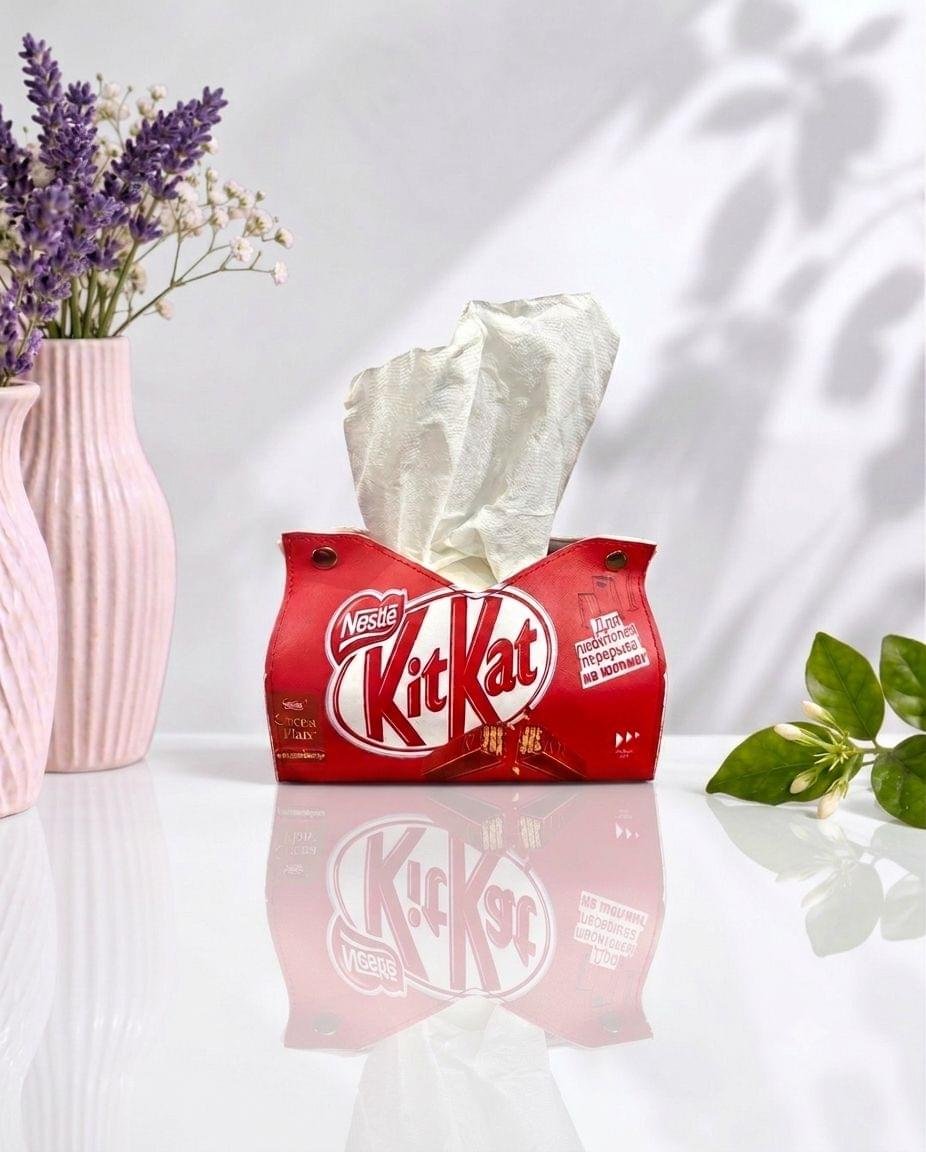 Tissue pouch Red